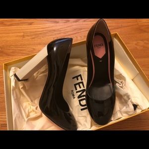 • Fendi brand new shoes  
• Made in Italy.